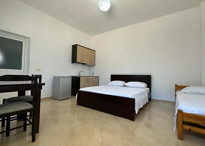 Πανσιόν Dane Εξαμίλιο